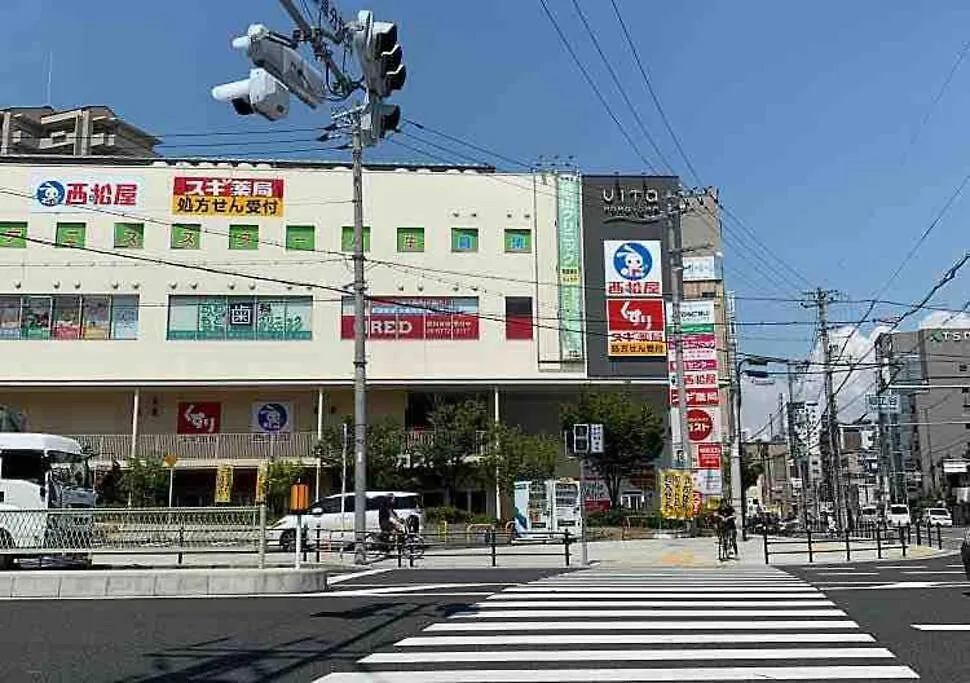 M House 新开业优惠！独栋别墅鹤桥站步行5分钟！超便利！难波日本桥神户环球影城奈良一线直达 Osaca 0*,